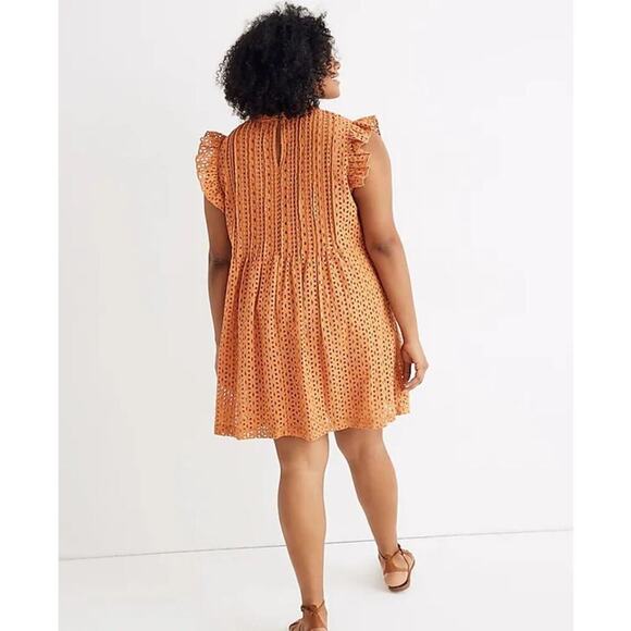 Madewell Eyelet Ruffle-Sleeve Pintuck
Mini Dress in Mulled Cider Mini Boho Med - Picture 5 of 10